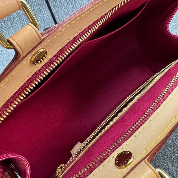 Louis Vuitton Brea Leather Vernis Shoulder Bag 699-092225 - Picture 13 of 14